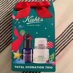 Kiehl’s Total Hydration Holiday Package